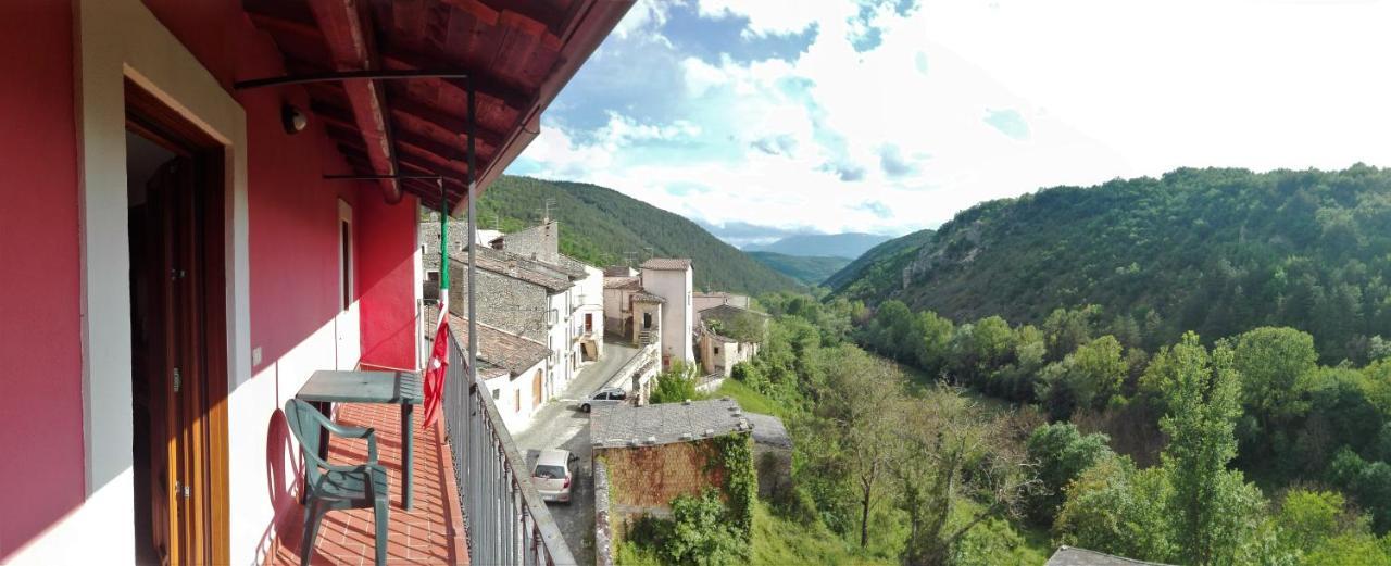 Appartamento Il Narciso Assergi Esterno foto